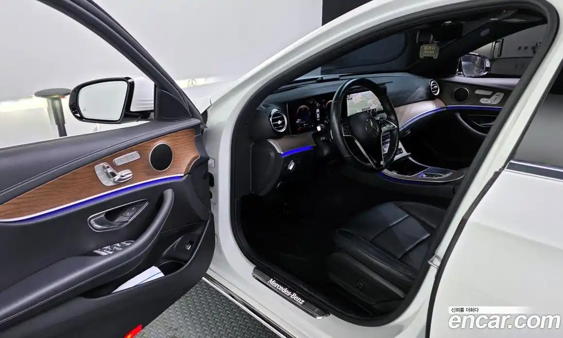 Mercedes-Benz E-Class 2021 2.0 Автомат в Москве № 195031, фото 10