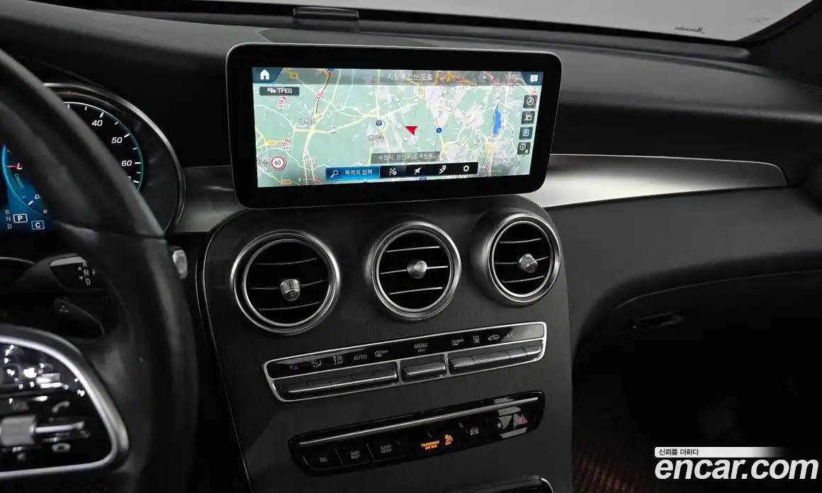 Mercedes-Benz GLC-Class 2021 2.0 Автомат в Москве № 195265, фото 1