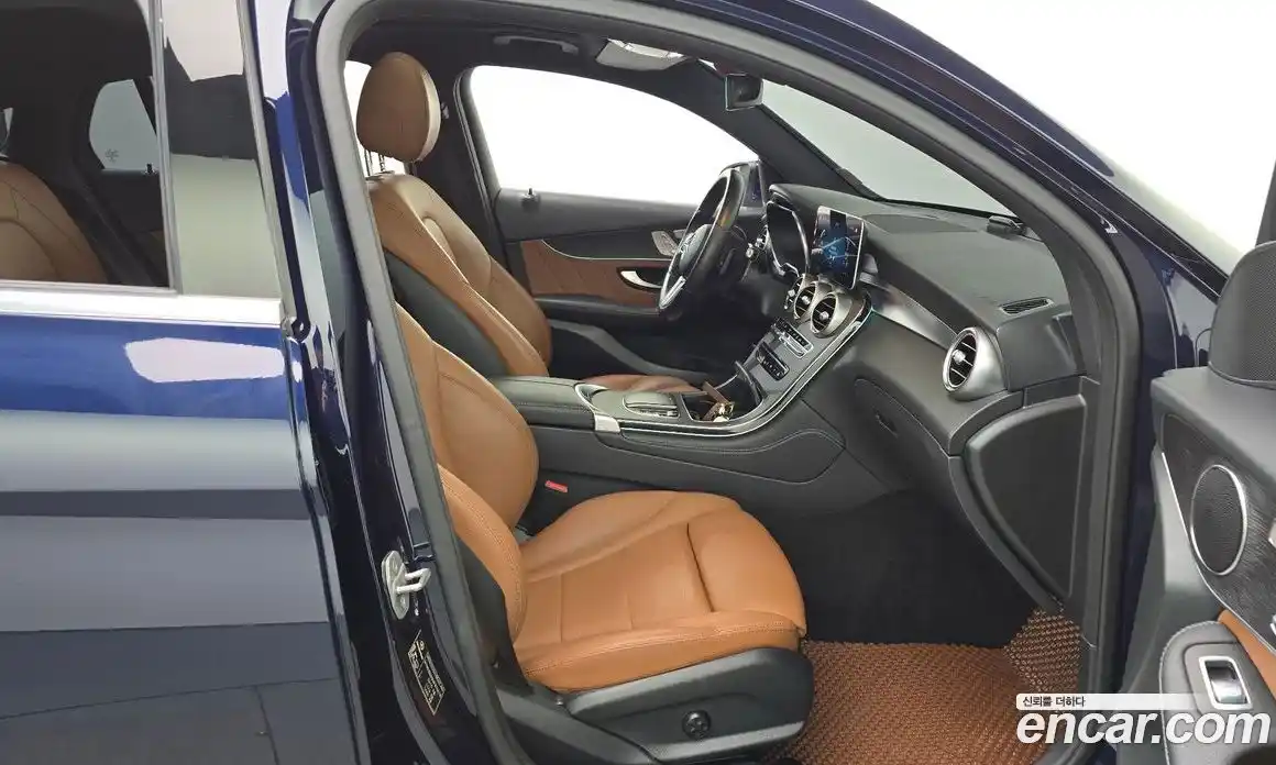 Mercedes-Benz GLC-Class 2021 2.0 Автомат в Москве № 195265, фото 14