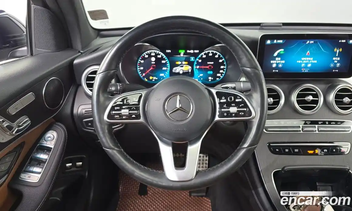 Mercedes-Benz GLC-Class 2021 2.0 Автомат в Москве № 195265, фото 15