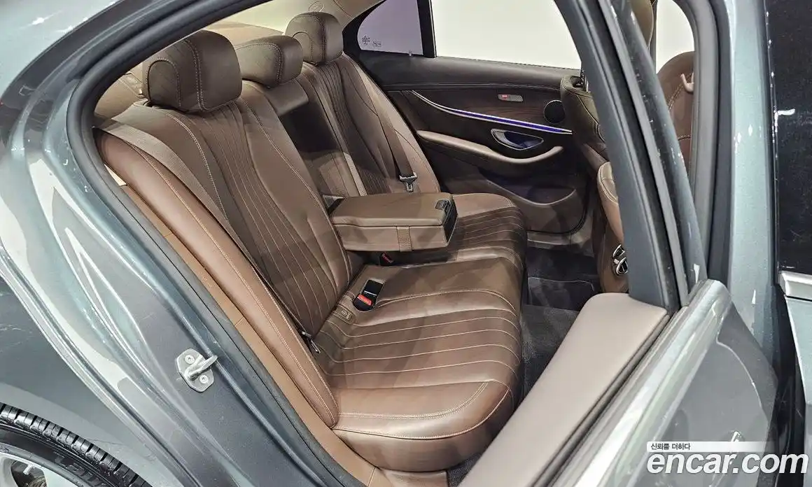 Mercedes-Benz E-Class 2017 1.9 Автомат в Москве № 195565, фото 4