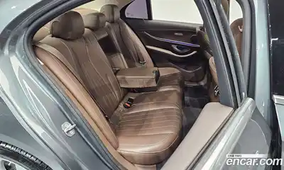 Mercedes-Benz E-Class 2017 1.9 Автомат в Москве № 195565, миниатюра 4