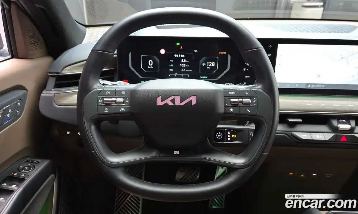 Kia EV9 2024 0.2 Автомат в Москве № 19577, фото 13