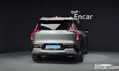 Kia EV9 2024 0.2 Автомат в Москве № 19577, миниатюра 4