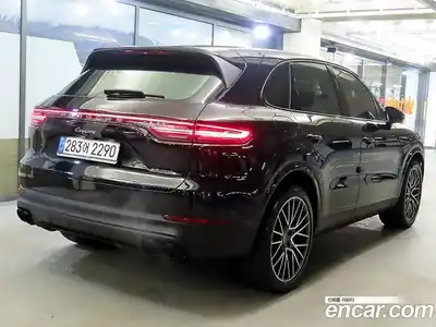 Porsche Cayenne 2022 3.0 Автомат в Москве № 197452, миниатюра 4