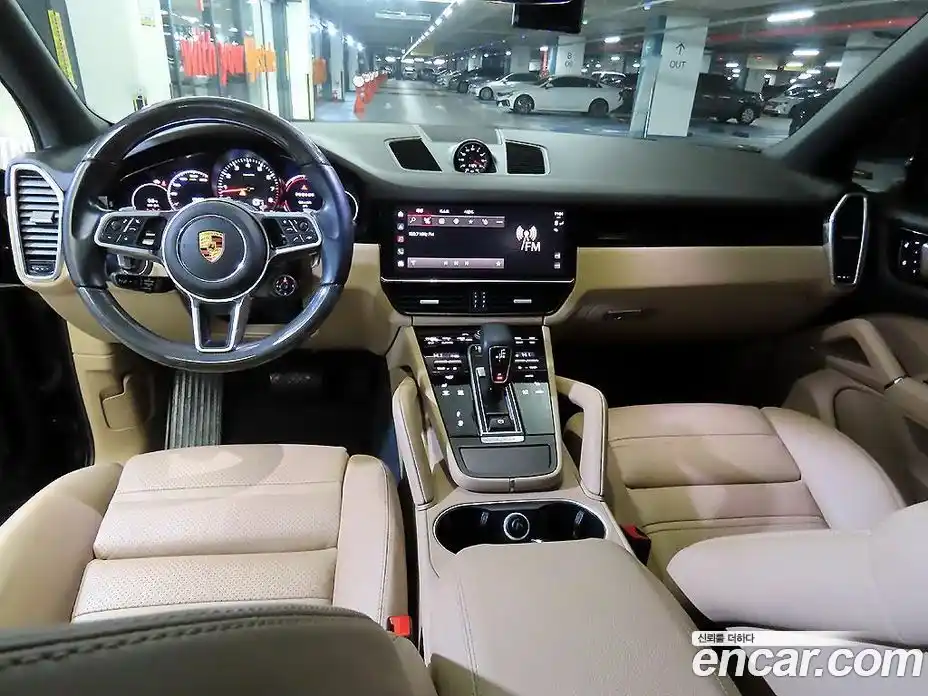 Porsche Cayenne 2022 3.0 Автомат в Москве № 197452, фото 10