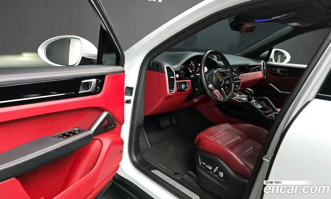 Porsche Cayenne 2021 3.0 Автомат в Москве № 197511, фото 11