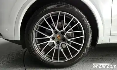 Porsche Cayenne 2021 3.0 Автомат в Москве № 197511, миниатюра 5