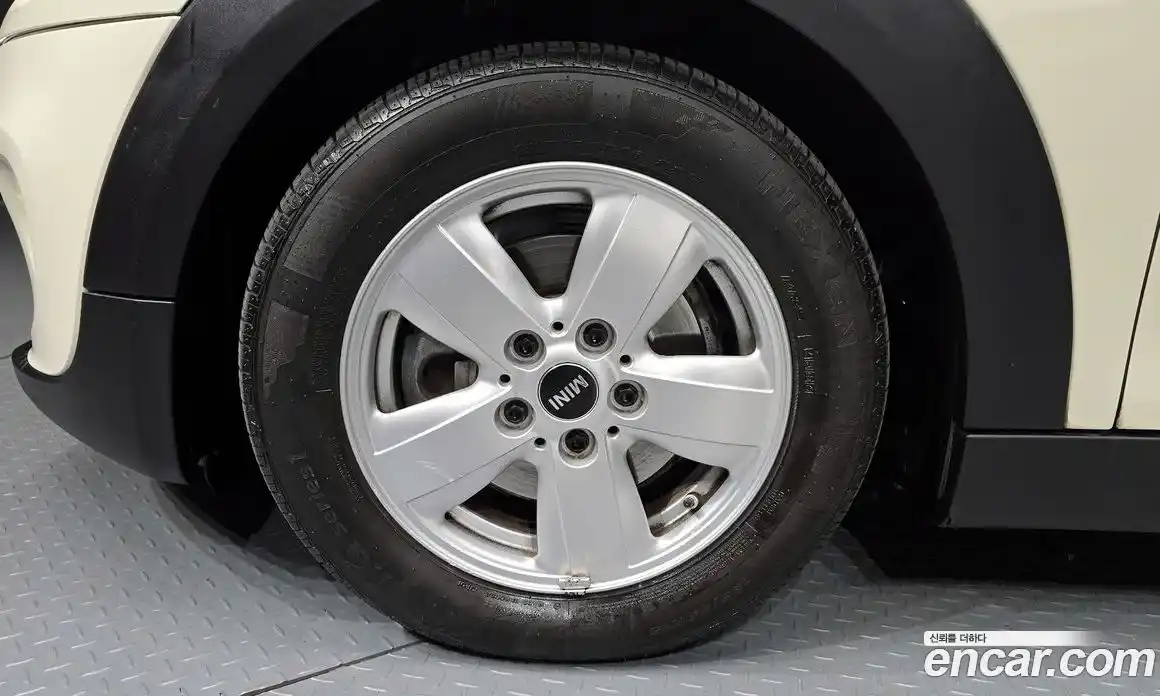 Mini Cooper 2019 1.5 Автомат в Москве № 198409, фото 17