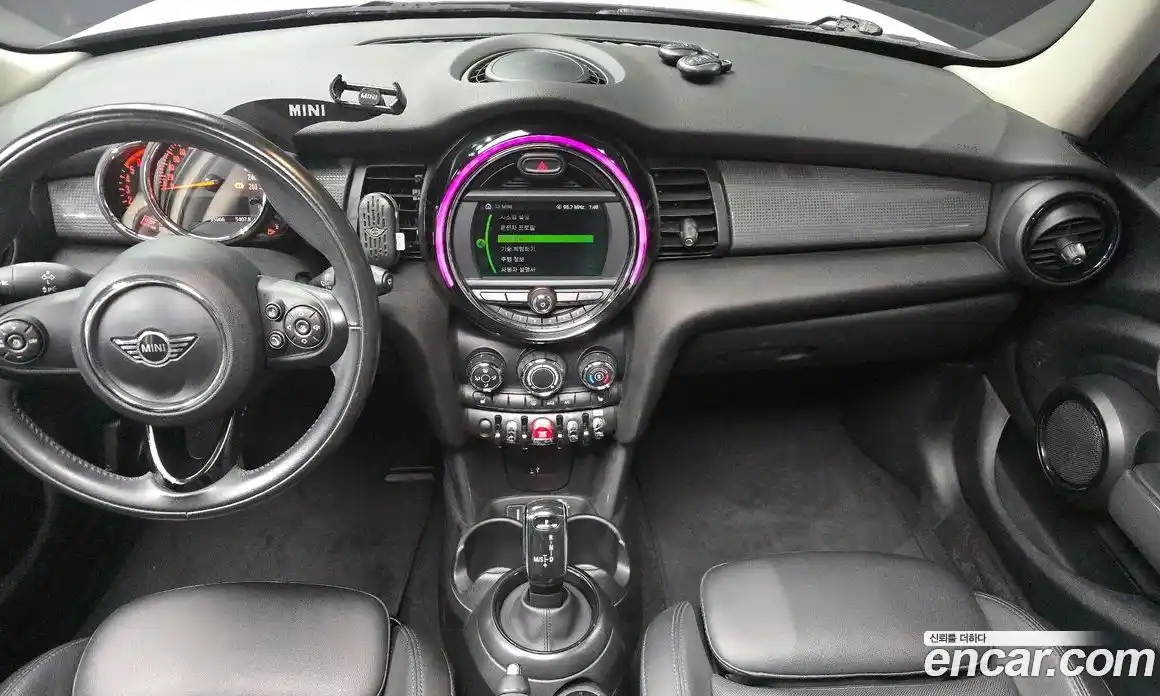 Mini Cooper 2019 1.5 Автомат в Москве № 198409, фото 6