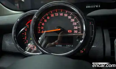 Mini Cooper 2019 1.5 Автомат в Москве № 198409, миниатюра 8