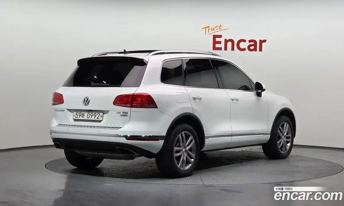 Volkswagen Touareg 2016 3.0 Автомат в Москве № 199190, фото 13