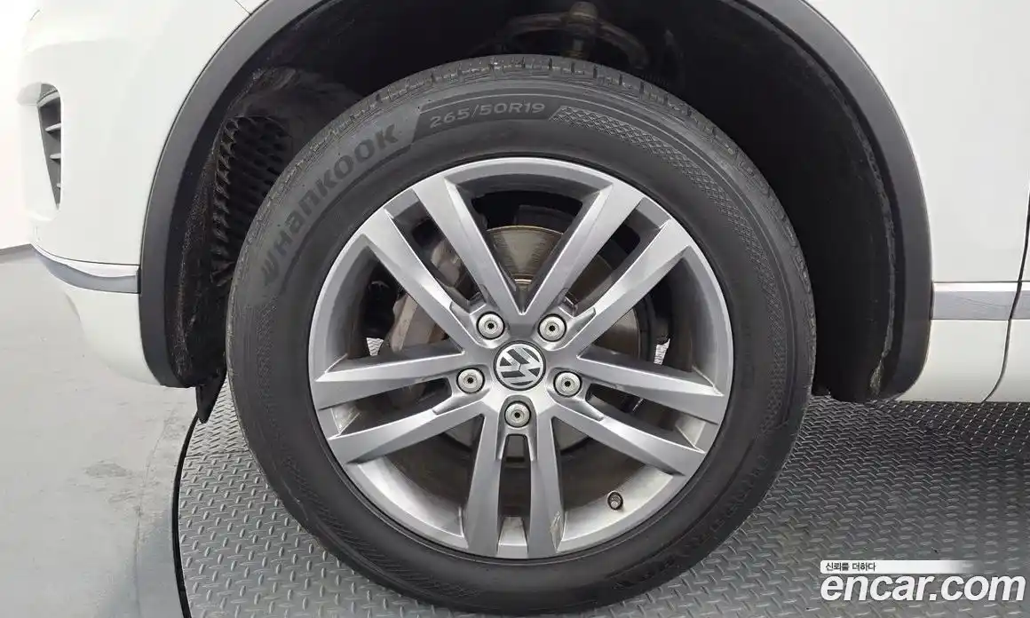 Volkswagen Touareg 2016 3.0 Автомат в Москве № 199190, фото 16