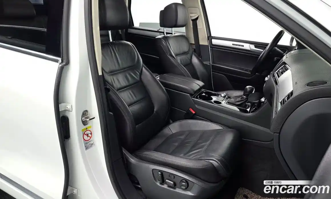 Volkswagen Touareg 2016 3.0 Автомат в Москве № 199190, фото 19