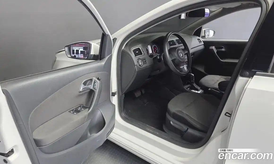 Volkswagen Polo 2014 1.6 Автомат в Москве № 199244, фото 10