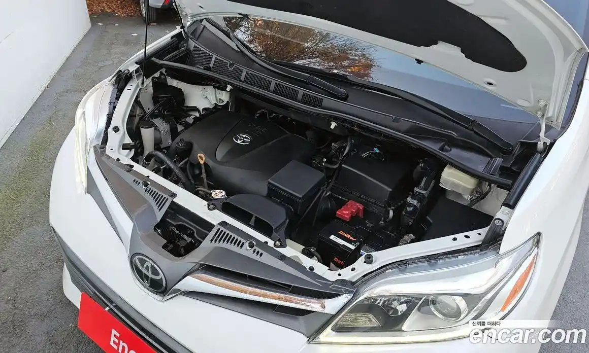 Toyota Sienna 2019 3.5 Автомат в Москве № 199665, фото 1