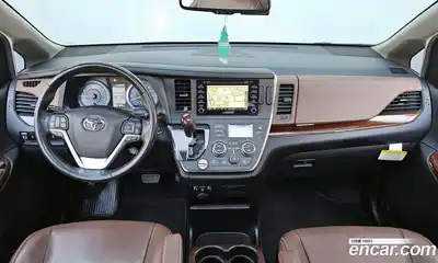 Toyota Sienna 2019 3.5 Автомат в Москве № 199665, миниатюра 6