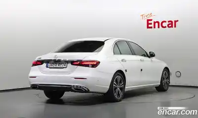 Mercedes-Benz E-Class 2021 2.0 Автомат в Москве № 206510, миниатюра 2