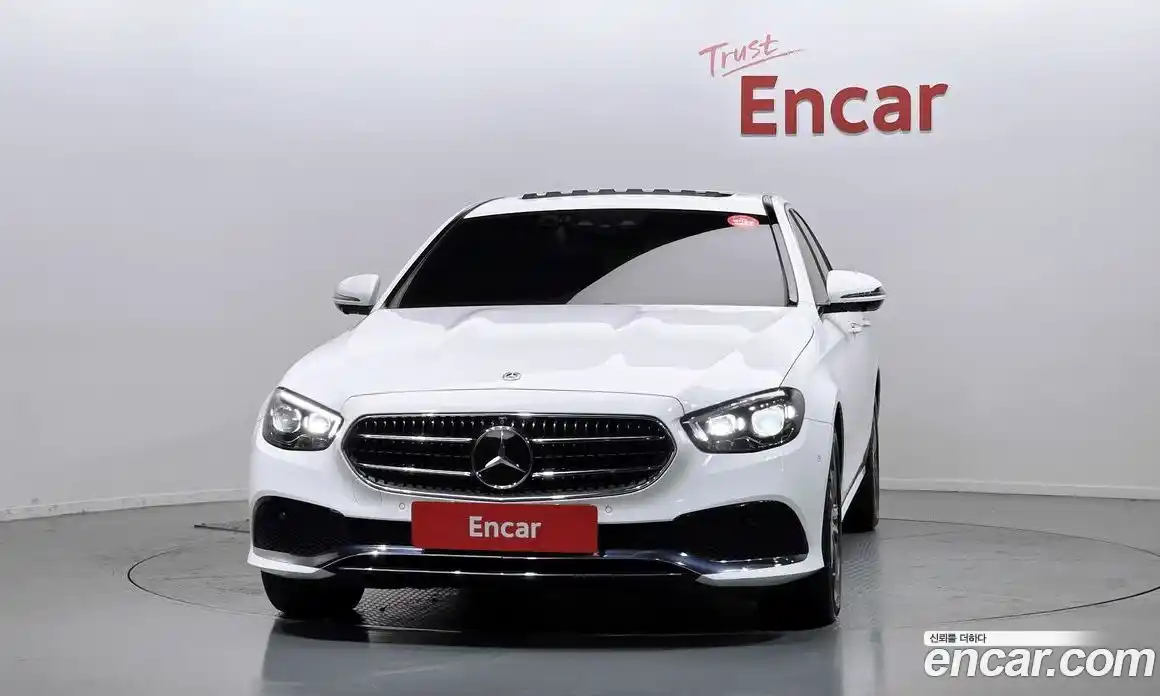 Mercedes-Benz E-Class 2021 2.0 Автомат в Москве № 208914, фото 12