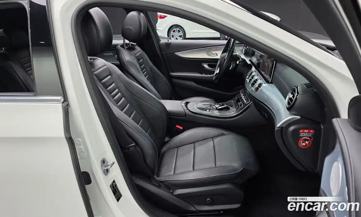 Mercedes-Benz E-Class 2021 2.0 Автомат в Москве № 208914, фото 20