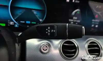 Mercedes-Benz E-Class 2021 2.0 Автомат в Москве № 208914, миниатюра 3