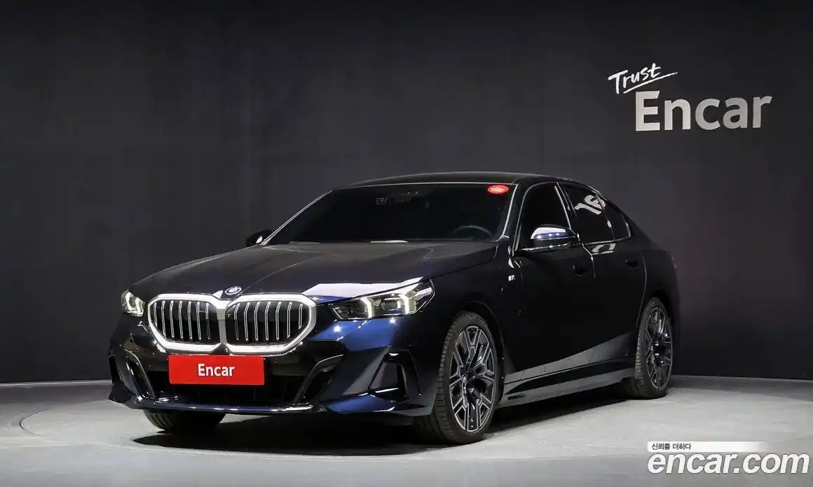 BMW 5-Series 2024 2.0 Автомат в Москве № 210417, фото 3