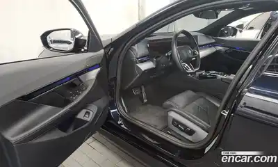 BMW 5-Series 2024 2.0 Автомат в Москве № 210417, миниатюра 10