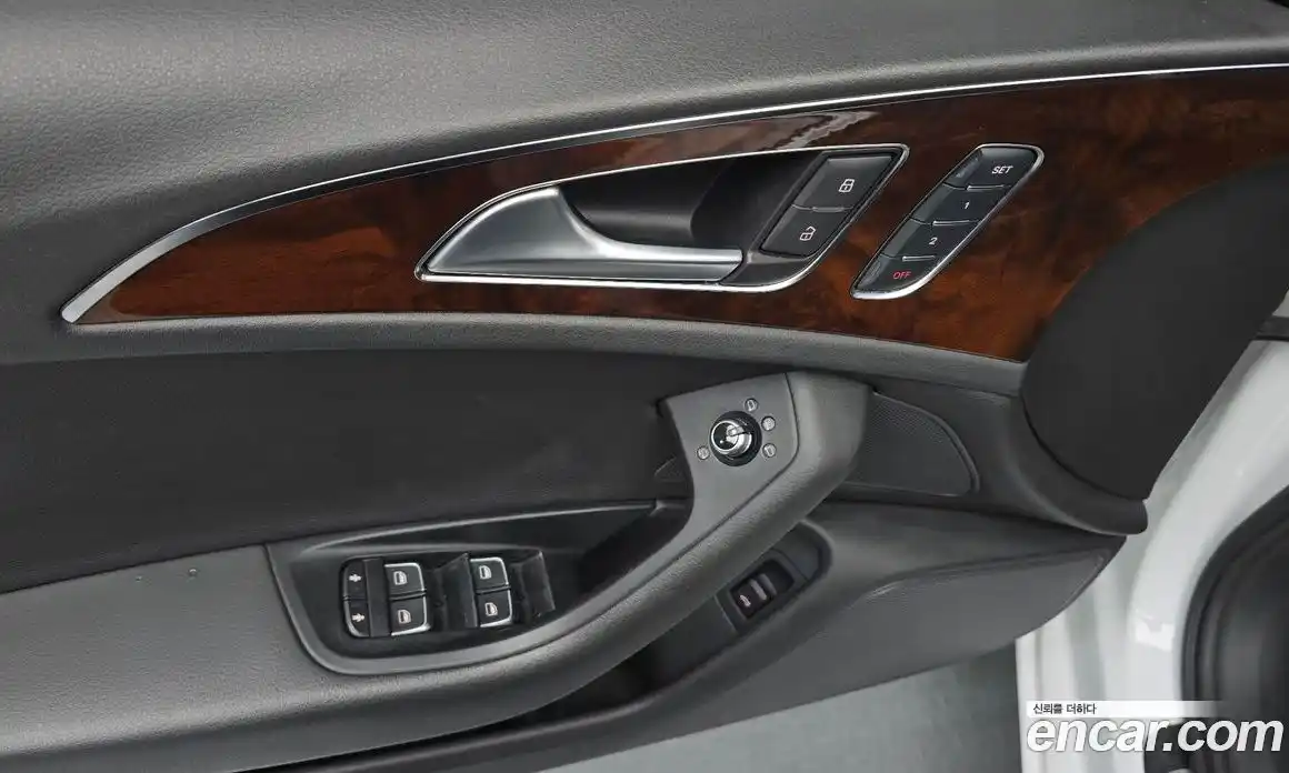 Audi A6 2015 3.0 Автомат в Москве № 212527, фото 16