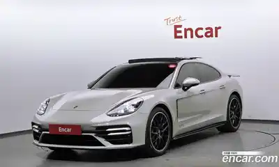 Porsche Panamera, 2021