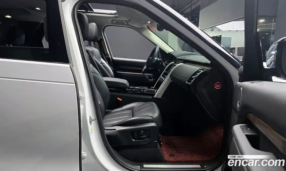 Land Rover Discovery 2018 3.0 Автомат в Москве № 213551, фото 12