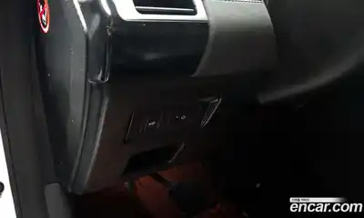 Land Rover Discovery 2018 3.0 Автомат в Москве № 213551, миниатюра 2