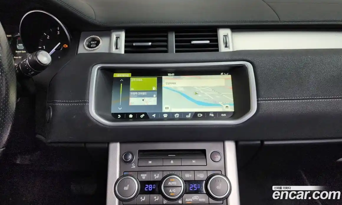 Land Rover Range-Rover Evoque 2017 2.0 Автомат в Москве № 213746, фото 12