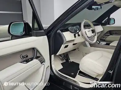 Land Rover Range-Rover 2025 4.4 Автомат в Москве № 213907, миниатюра 11