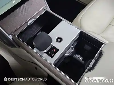 Land Rover Range-Rover 2025 4.4 Автомат в Москве № 213907, миниатюра 9