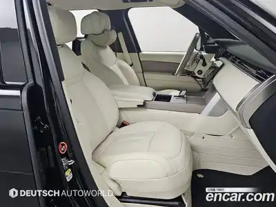 Land Rover Range-Rover 2025 4.4 Автомат в Москве № 213907, миниатюра 10