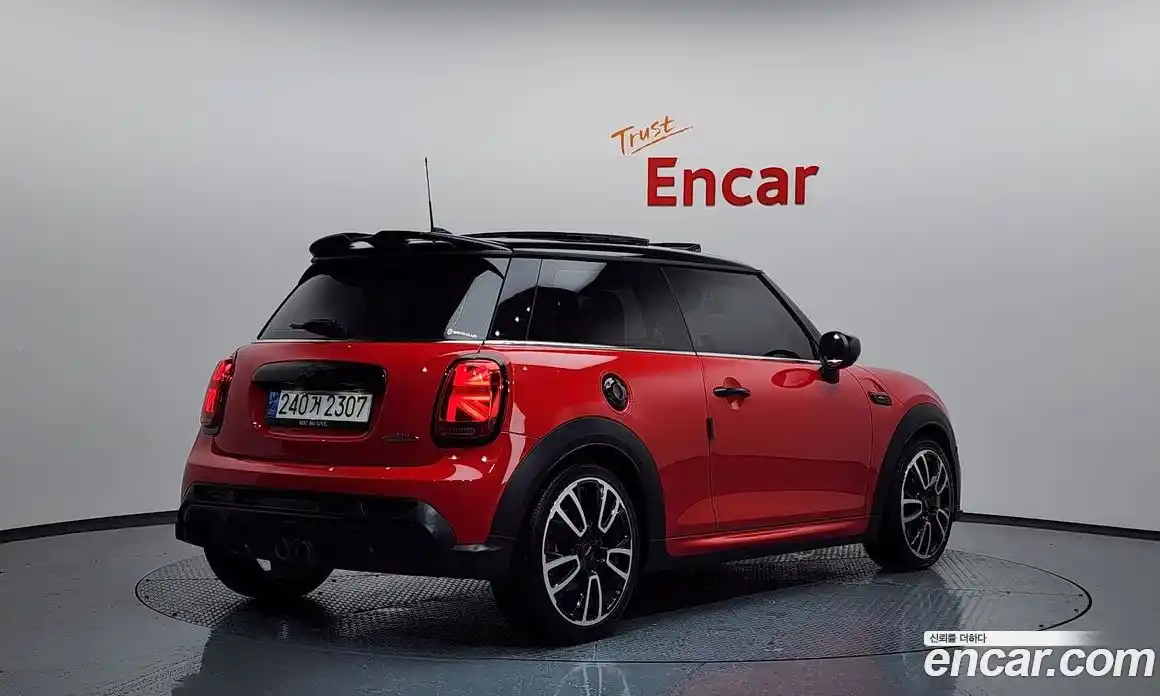 Mini Cooper 2023 2.0 Автомат в Москве № 214290, фото 18