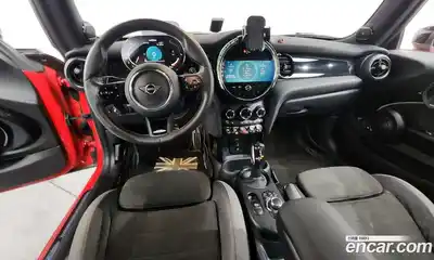 Mini Cooper 2023 2.0 Автомат в Москве № 214290, миниатюра 3