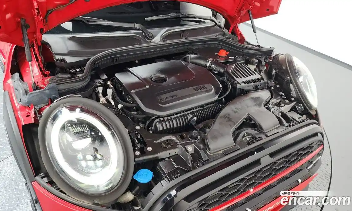 Mini Cooper 2023 2.0 Автомат в Москве № 214290, фото 4