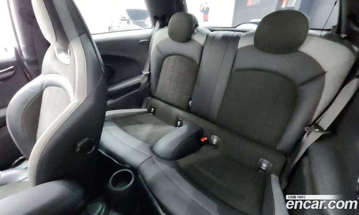 Mini Cooper 2023 2.0 Автомат в Москве № 214290, фото 7