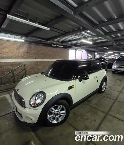 Mini Cooper, 2012