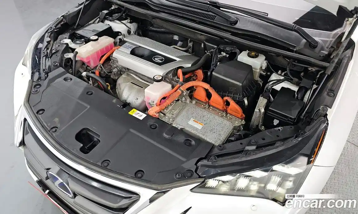 Lexus NX 2016 2.5 Автомат в Москве № 214663, фото 15