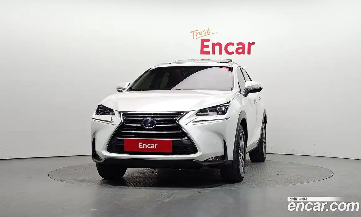 Lexus NX 2016 2.5 Автомат в Москве № 214663, фото 8