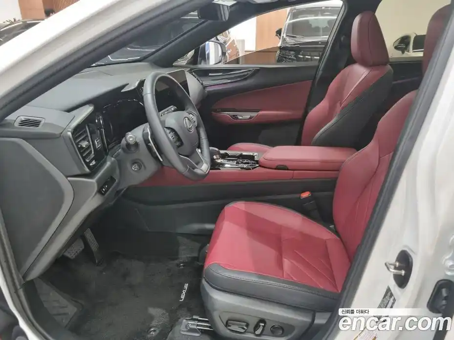 Lexus NX 2025 2.5 Автомат в Москве № 214732, фото 10