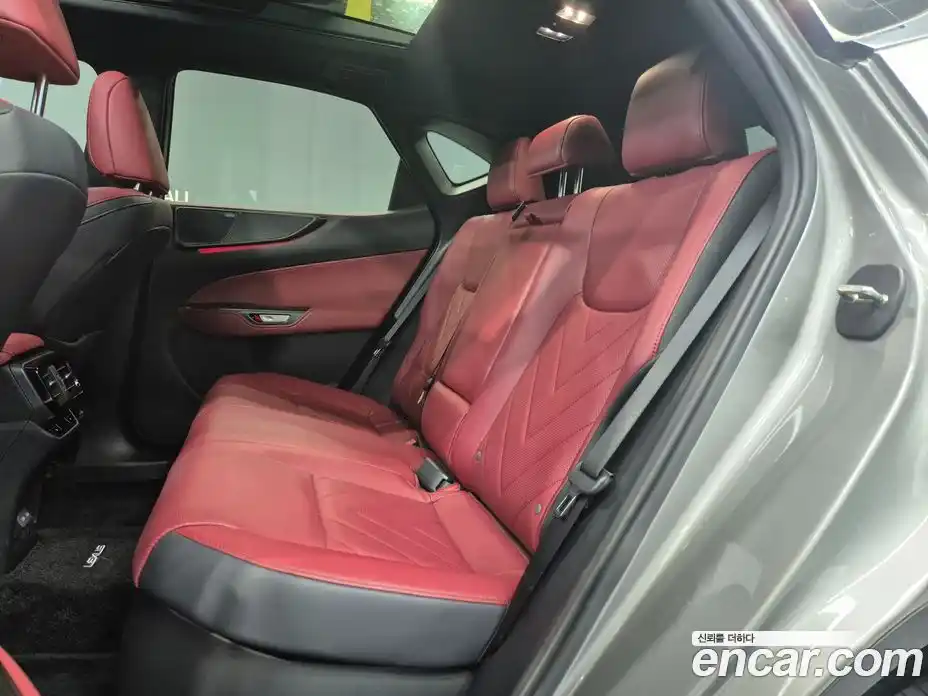 Lexus NX 2025 2.5 Автомат в Москве № 214745, фото 3