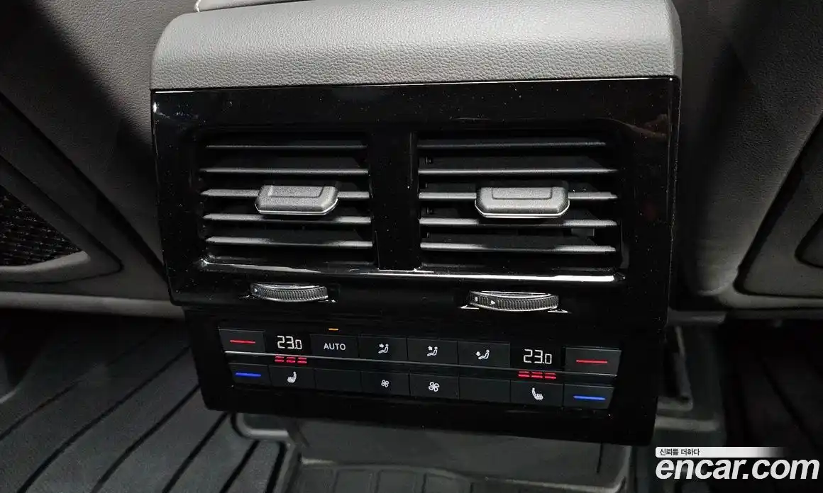 Volkswagen Touareg 2020 3.0 Автомат в Москве № 215030, фото 12