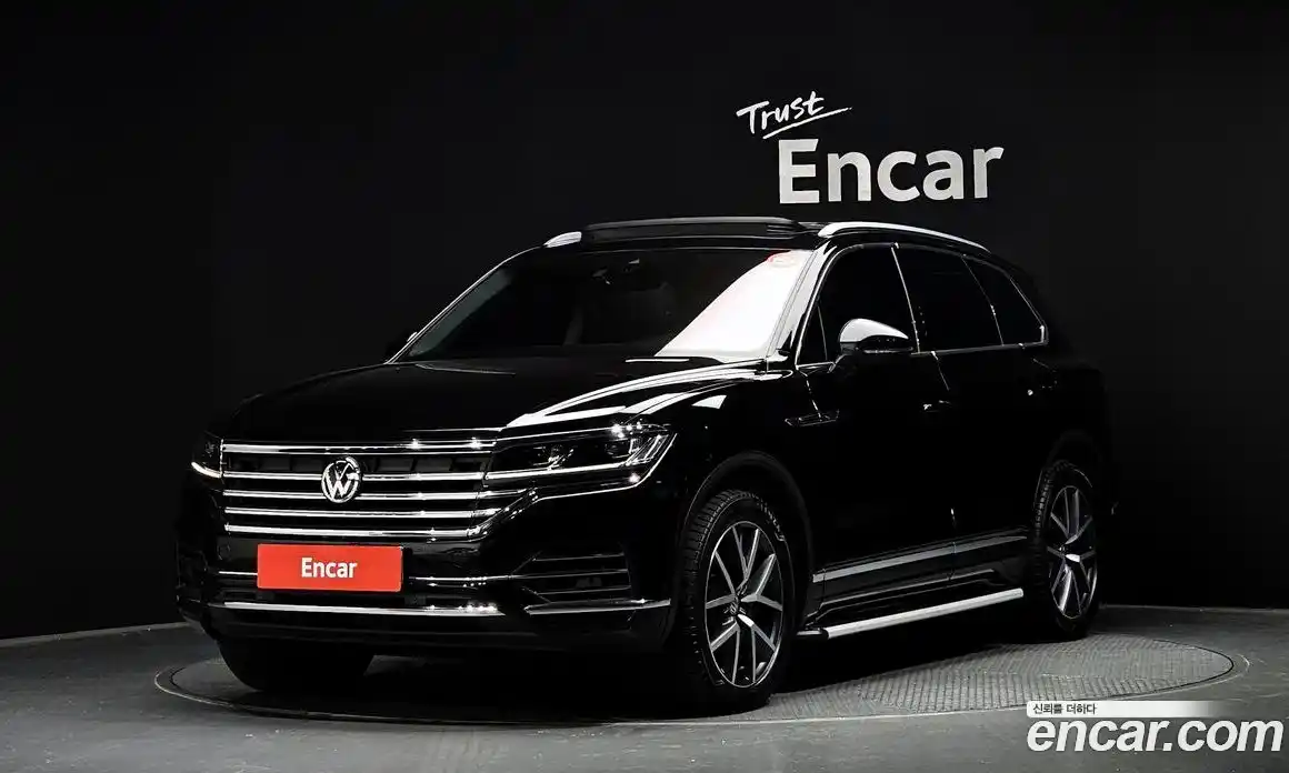 Volkswagen Touareg 2020 3.0 Автомат в Москве № 215030, фото 5