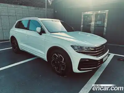Volkswagen Touareg 2026 3.0 Автомат в Москве № 215392, миниатюра 3