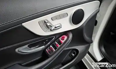 Mercedes-Benz C-Class 2023 2.0 Автомат в Москве № 219645, миниатюра 3