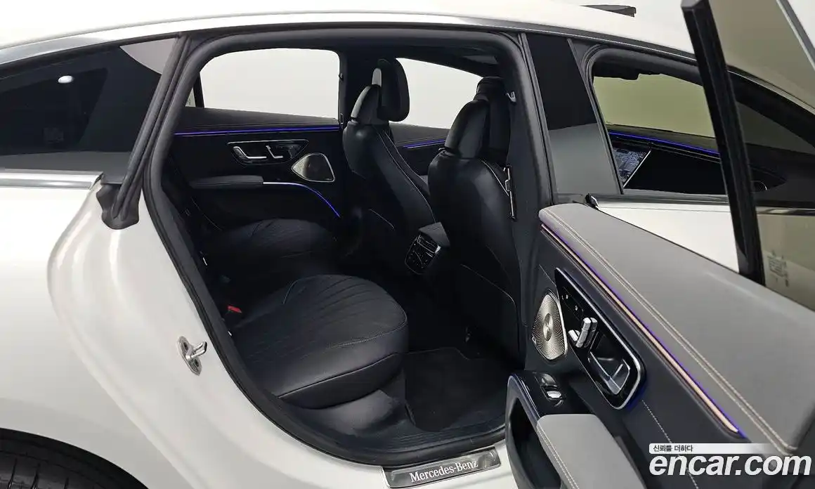 Mercedes-Benz EQS 2023 0.3 Автомат в Москве № 222583, фото 11