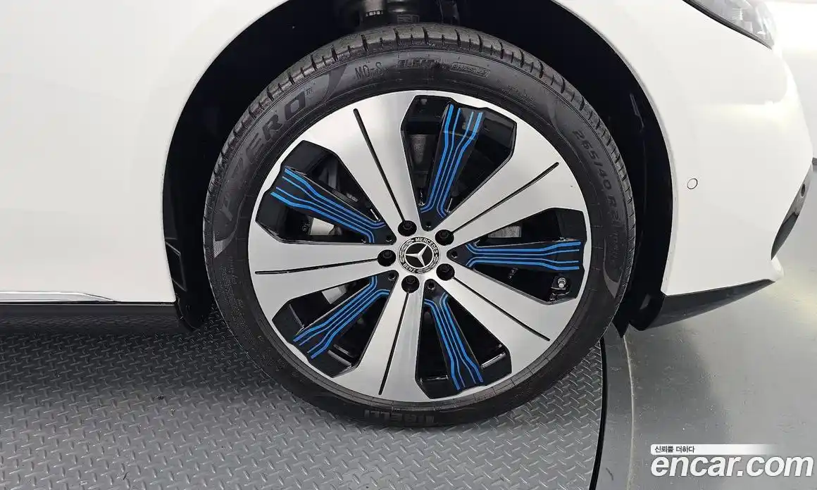 Mercedes-Benz EQS 2023 0.3 Автомат в Москве № 222583, фото 5